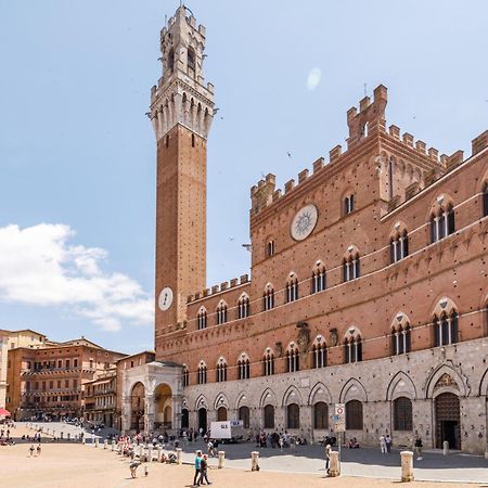 Charme Centro Storico Apartment Siena Exterior foto