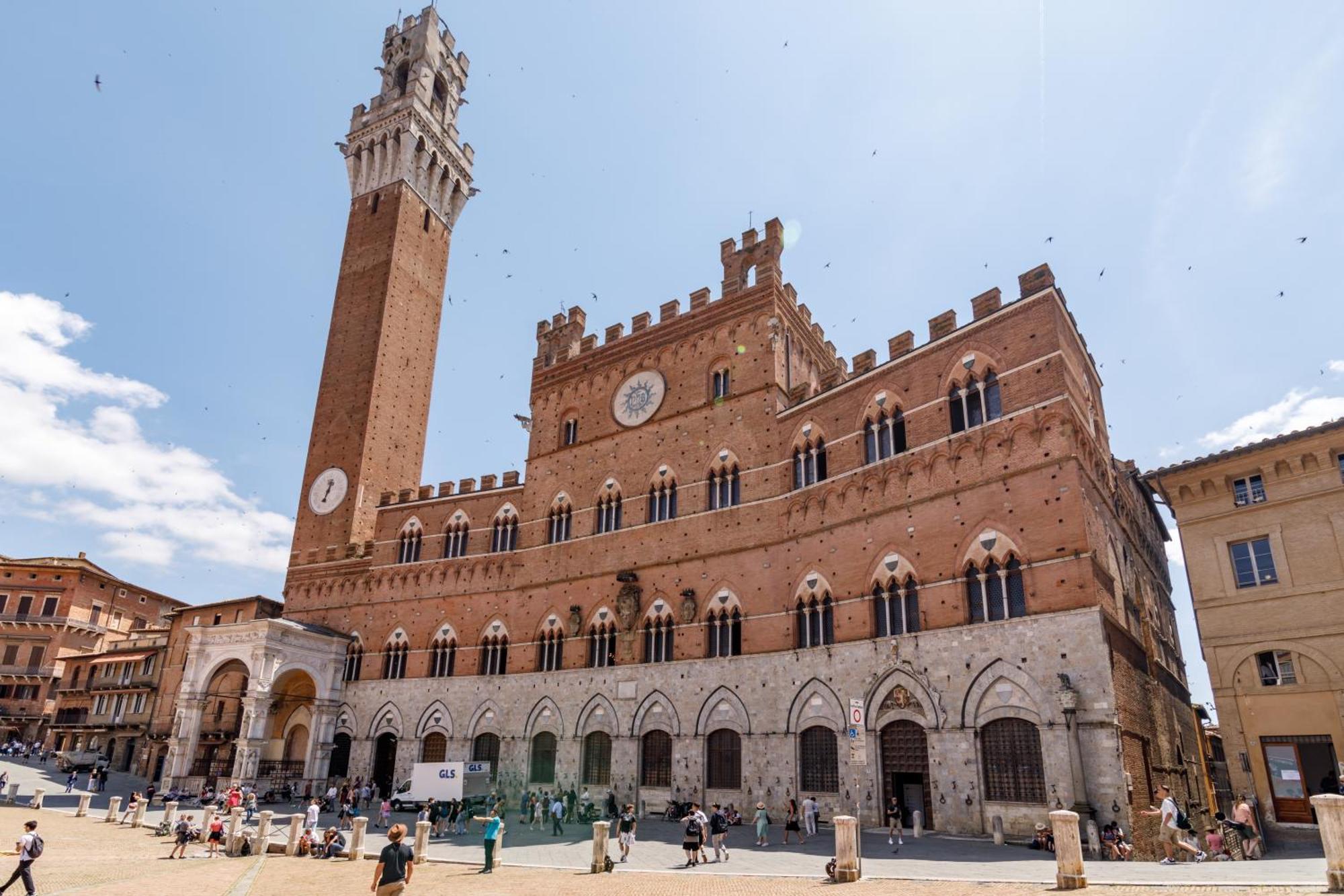 Charme Centro Storico Apartment Siena Exterior foto