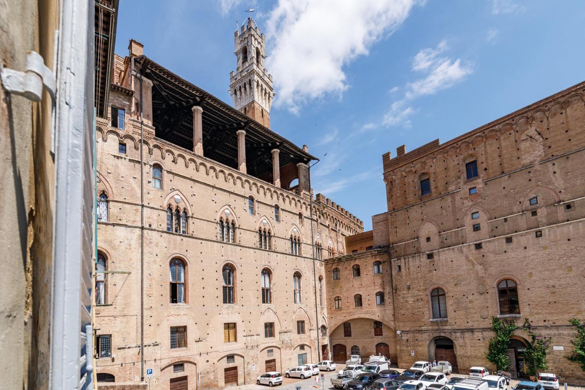 Charme Centro Storico Apartment Siena Exterior foto